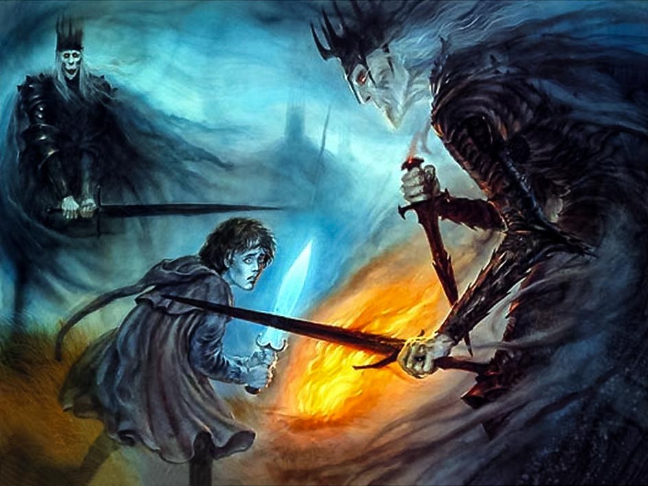 Frodo, Amon Sûl tepesinde gölge alemine girdiğinde Yüzüktayfları'nın asıl suretleri ile karşı karşıya gelir.